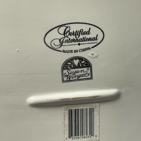 Cookie Jar Certified International Susan Winget Ceramic Santa and Mrs. Clause - Picture 11 of 12